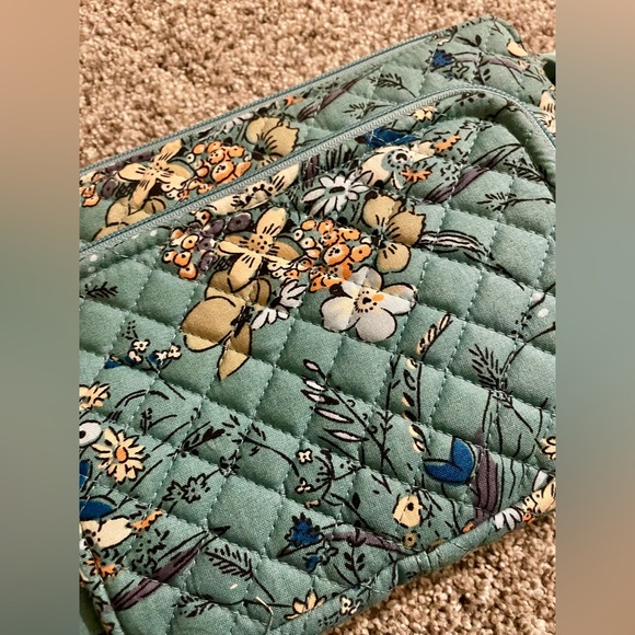 Vera Bradley Purse - Picture 3 of 6